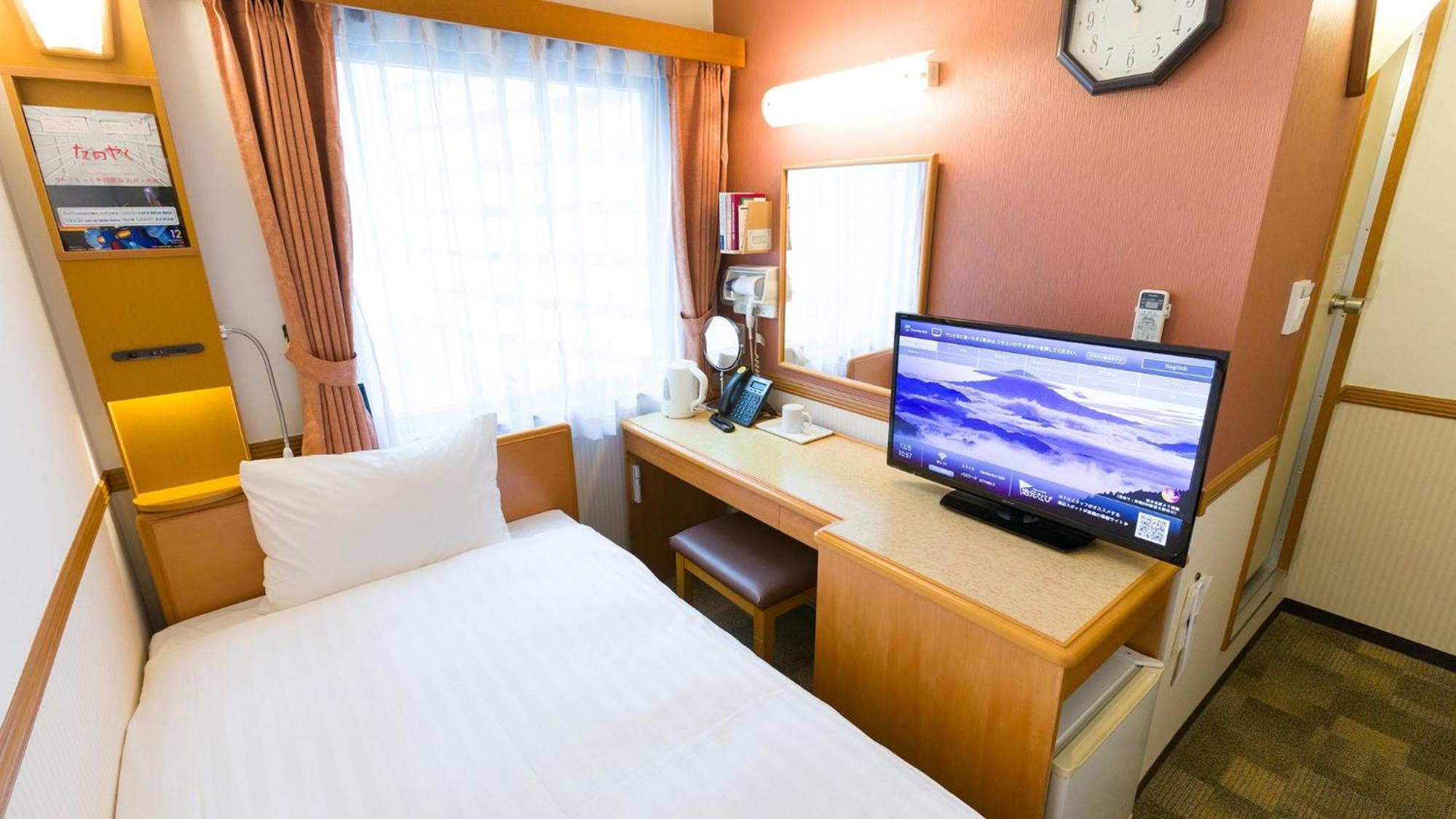 Toyoko Inn Himeji Eki Shinkansen Minami Guchi Chambre photo